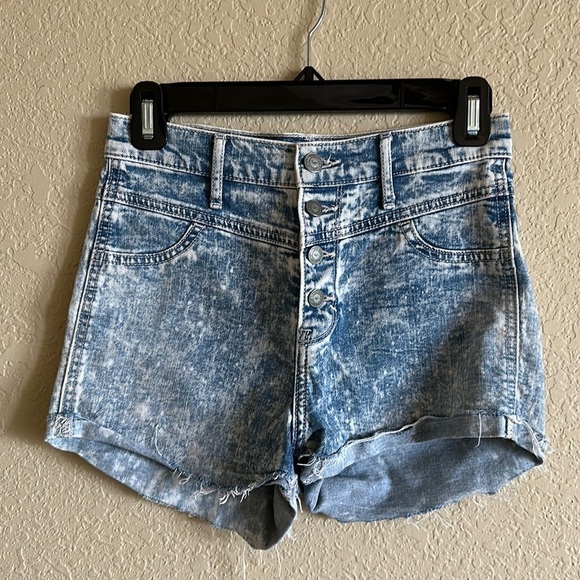 Hollister Co Women’s Shorts Size 25 - Picture 1 of 2